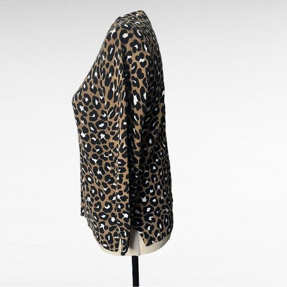 Michael Kors leopard print V-Neck Sweater Size Small - Picture 6 of 7